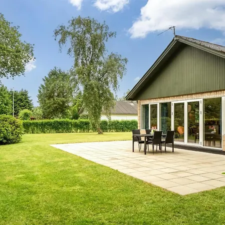 Adisl - 300m To The Fjord By Interhome Feriehus